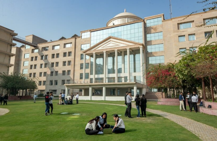 K R Mangalam University, School of Basic & Applied Sciences Campus photo 5
